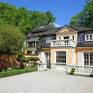 https://yachthafen-ferienwohnung-berlin.find-berlin-hotels.com