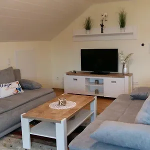 Giovanni Apartment
